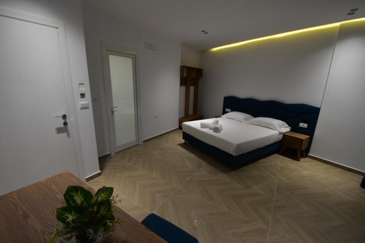 Agimi Hotel Ksamil Exterior photo